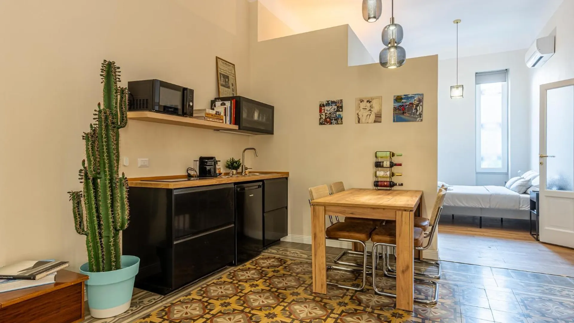 Apartment Bilocale Chic In Tropical Villa A Due Passi Da Stazione Centrale Milan